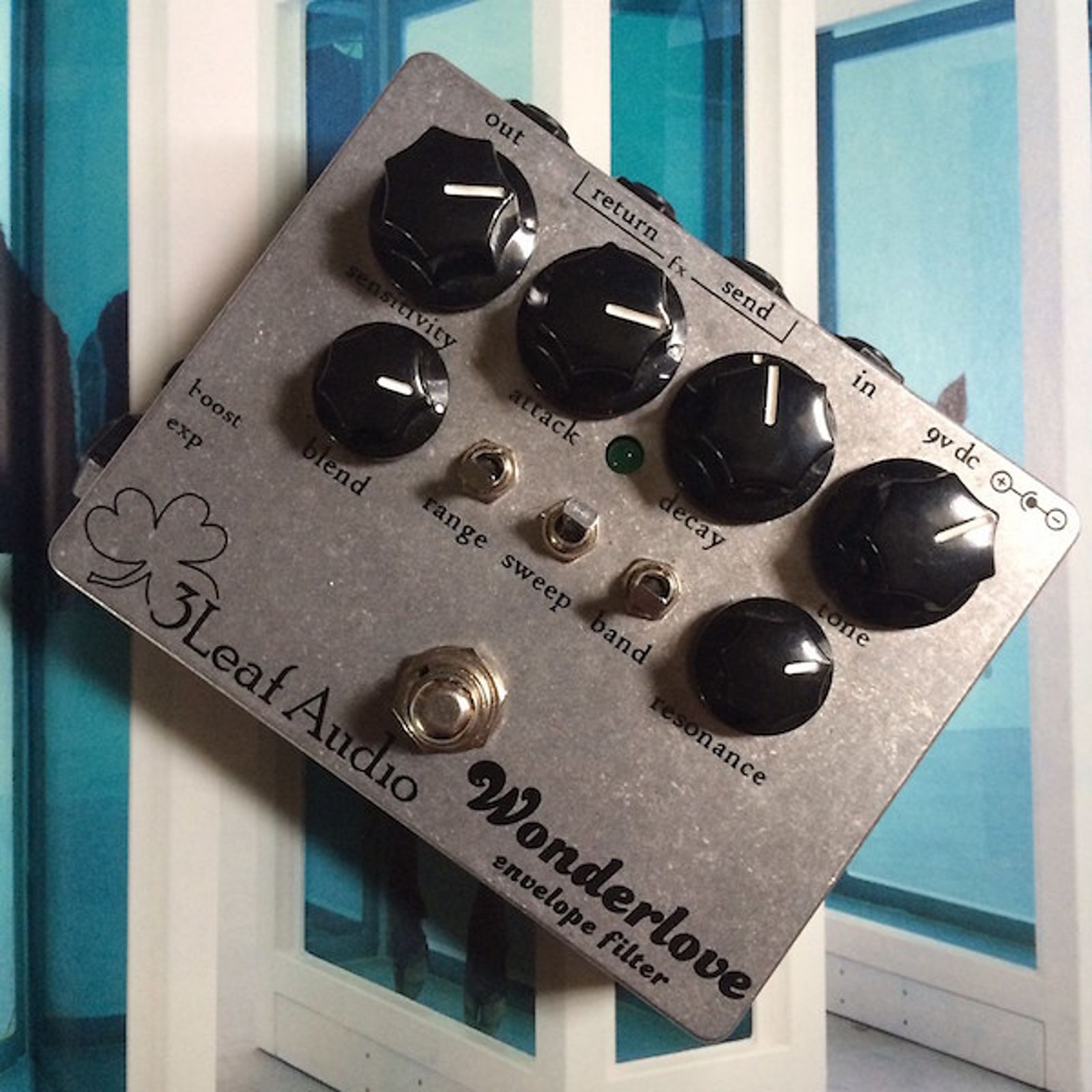ギター 3Leaf Audio Wonderlove envelope filter 3Leaf Audio Wonderlove Review - Premier Guitar