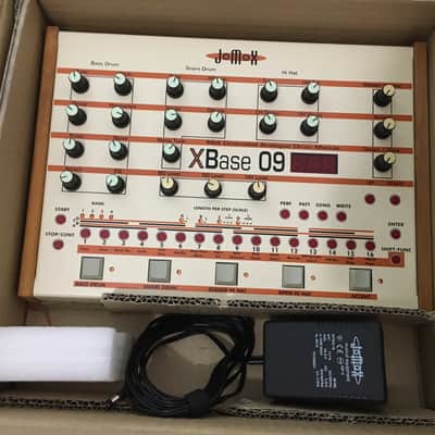 JoMoX Xbase 09 image 2