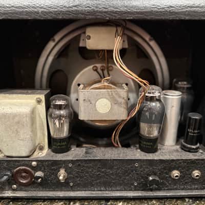 1942 Rickenbacher 200A Tube Amp & Late 40s Model B Bakelite Lap Steel Combo | HISTORIC PACKAGE image 8