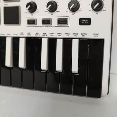 Akai MPK Mini MKII 25-Key MIDI Controller 2014 - Present - White with Black Keys image 3