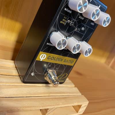 Crazy Tube Circuits (Phi) Golden Ratio FET / Optical Compressor V2 2021 - Present - Black / Gold image 2