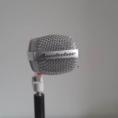 Sennheiser MD 421-2 Cardioid Dynamic Microphone 1960s - 1970s - White image 5