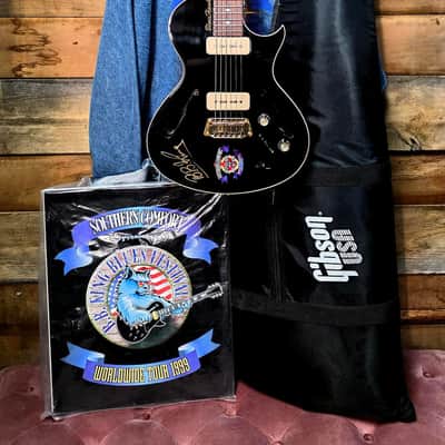 Limited Edition 1998 Gibson USA Blues Hawk Signed by B.B. King w/ Extras image 1