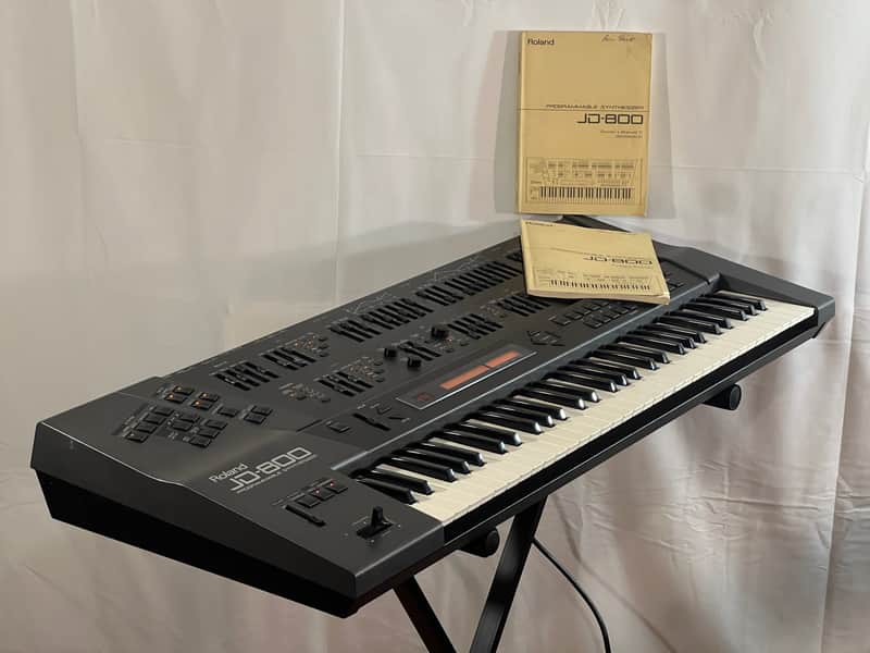 Roland JD-800 61-Key Programmable Synthesizer