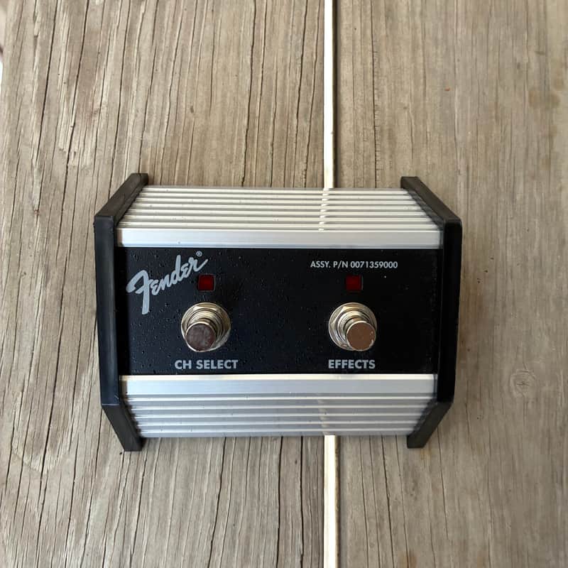 Fender 2-Button Footswitch with 1/4" Jack for Super Champ XD 2010s - Black electric guitar two button foot switch pedal image 1