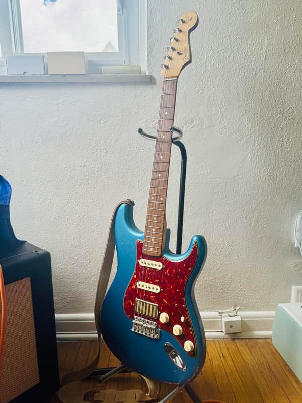 Fender Vintera II Road Worn '60s Stratocaster 2024 - 2026 - Lake Placid Blue