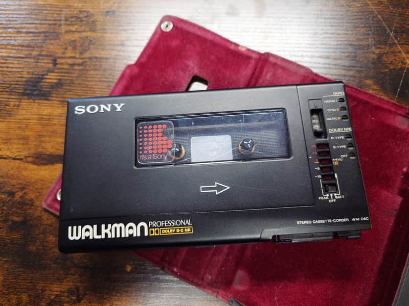 Sony WM-D6C Professional Walkman Portable Stereo Cassette Recorder