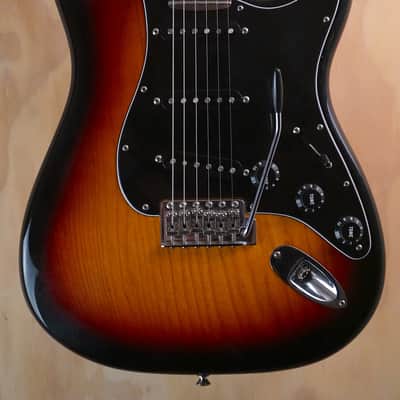 Fender Limited Edition American Special Ash Stratocaster 3-Colour Sunburst, Hard Case - Very Good Condition image 1