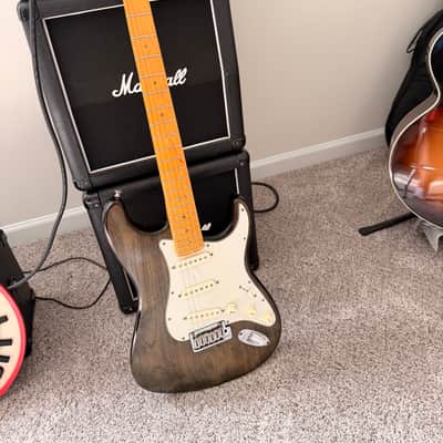 Fender Stratocaster Deluxe 2006-2008 - Vintage Faded Black Nitrocellulose image 3