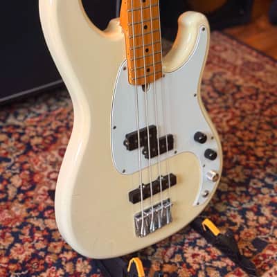 Ibanez RB650-WH Roadstar II Bass with Maple Fretboard - 1985 - White image 5