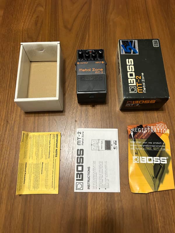 Boss MT-2 Metal Zone (Silver Label) 1991 - Present - Black image 1