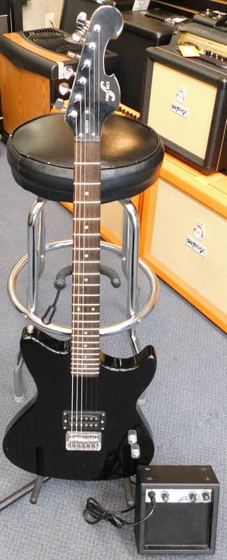 First Act ME431 Electric Guitar + First Act Battery Powered Practice Amp + Cable - Black image 1