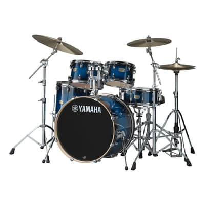 Yamaha 5-Piece Stage Custom Birch Drum Shell Kit with 22 inch Bass Drum and HW-780 Hardware Deep Blue Sunburst image 1