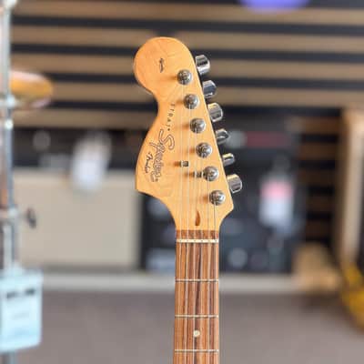 Squier by Fender Affinity Stratocaster Left-Handed Electric Guitar, Brown Sunburst image 3
