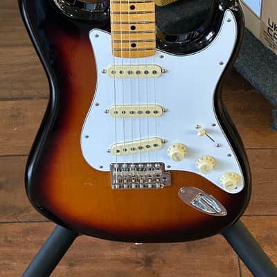 Fender Jimi Hendrix Artist Series Signature Stratocaster Sunburst #MX22295947  7 lbs 6.2 oz image 8