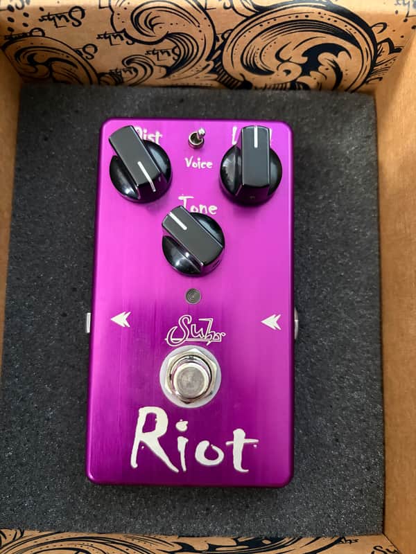 Suhr Riot