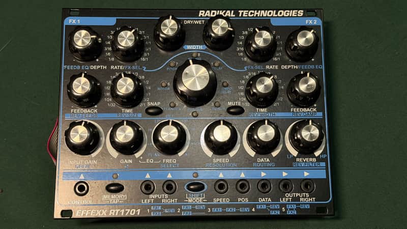 Radical Technologies RT/1701 Effexx - Black/blue image 1