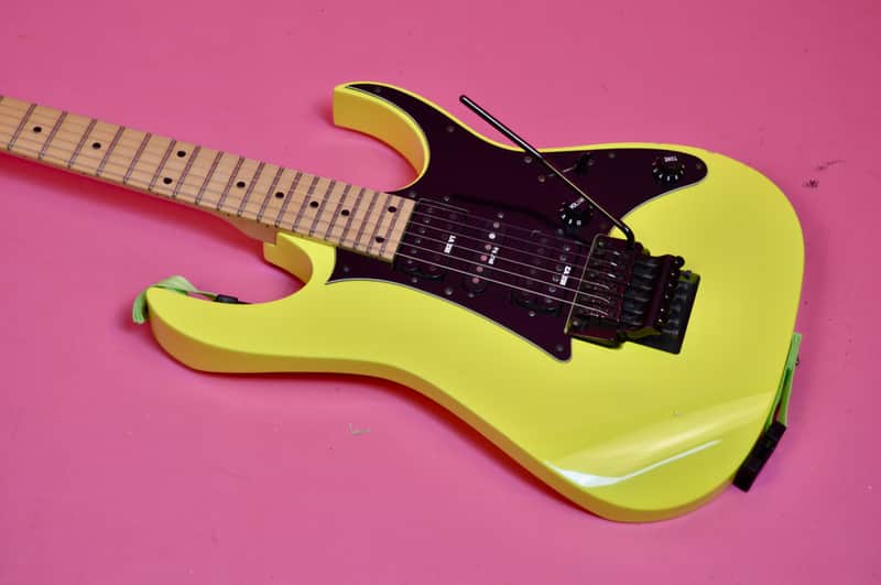 Vintage 1989 Ibanez RG550 "Desert Yellow" - RG550DY JEM VIBES - Fujigen Made in Japan MIJ