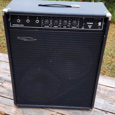 Garnet Sears 'Stencil' 10-ST 2×8 Guitar Combo w Tremolo 1960s Canada image 11