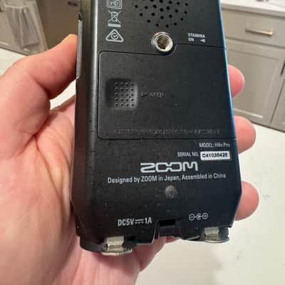 Zoom H4n PRO Handy Digital Multitrack Recorder 2010s - All Black image 4