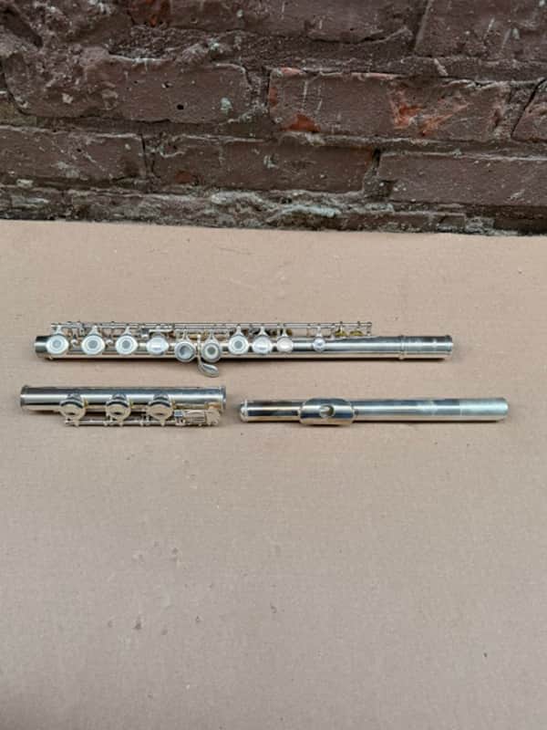 Yamaha YFL - 361 Closed Hole Intermediate Flute image 1