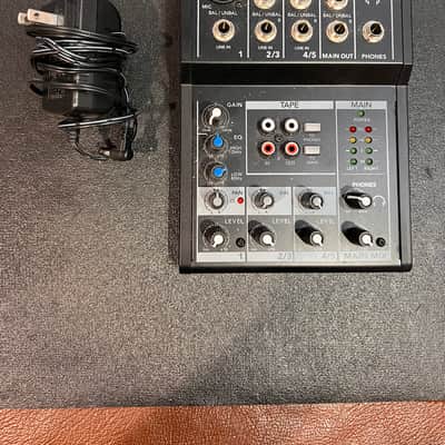 Mackie Mix5 5-Channel Compact Mixer 2015 - Present - Black image 1