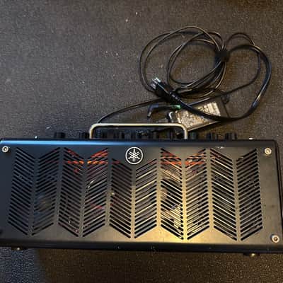 Yamaha THR10C Classic 10-Watt 2x3" Stereo Digital Modeling Guitar Combo 2013 - 2018 - Black image 1