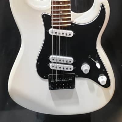 Squier Contemporary Stratocaster Special HT 2022 Pearl White image 1