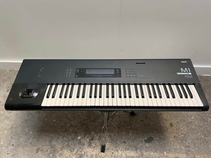 Korg M1 61-Key Synth Music Workstation 1990s - Black