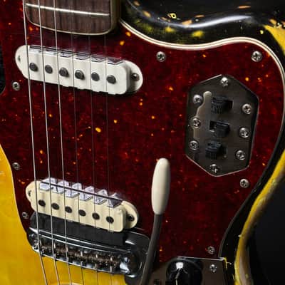Fender Jaguar with Rosewood Fretboard 1966 - 1969 - Sunburst image 6