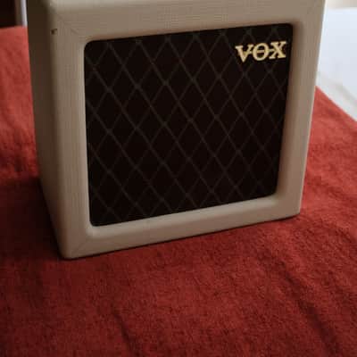 Vox AC4TV 4-Watt 1x10" Guitar Combo 2009 - 2019 - Tan image 2