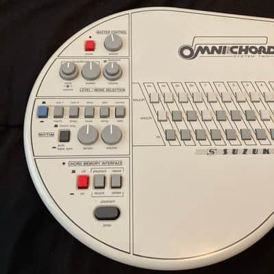 Suzuki Omnichord System 2 OM-84 Vintage 80's with Case & Power supply image 2