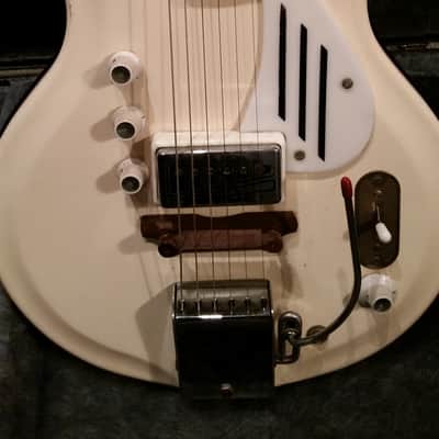 Supro White Holiday 1964 White image 1