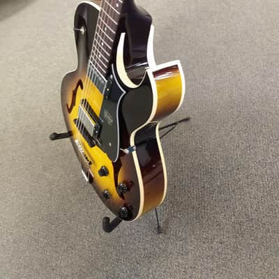 Mint Demo Heritage H-575 Standard Hollow Body Electric Guitar - Original Sunburst with Hardshell Case image 4