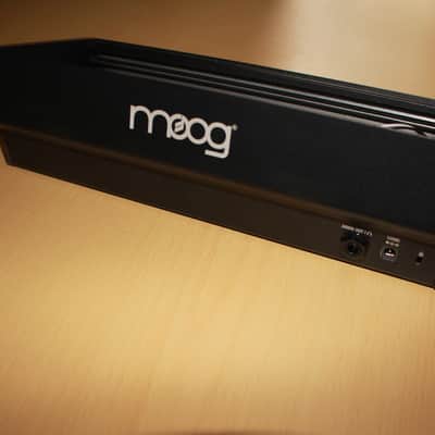 Moog 60 HP Eurorack Case 2010s - Black image 4