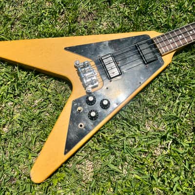 Gibson Flying V Bass 1981 Alpine White image 2