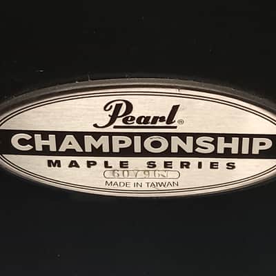 Pearl Championship Maple Series 18" Marching Bass Drum serial 607961 - Black image 3