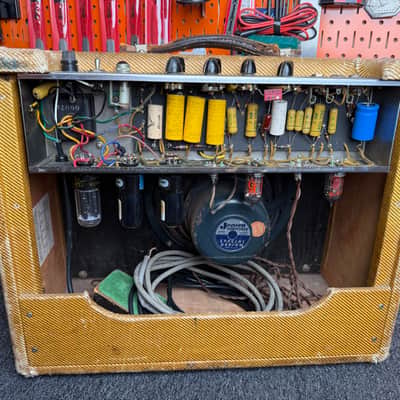 1959 Fender Vibrolux 5F11 Tweed – Original Iron, Astron Signal Caps image 6