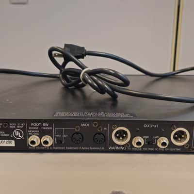 Yamaha SPX990 Professional Multi-Effect Processor 1990s - Black image 2