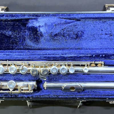 1980's Bundy/Selmer 'Student Line' Flute Outfit image 1