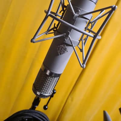 Telefunken AK-47 - Large Diaphragm Multipattern Tube Condenser Microphone 2010s - Silver image 2