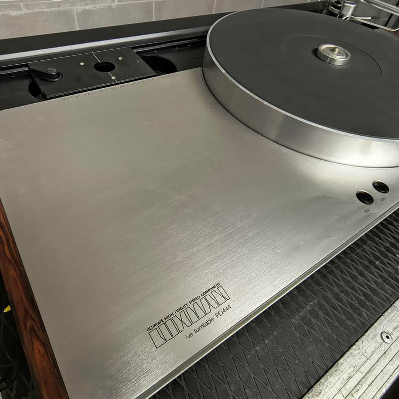 Luxman PD444 Luxman PD444 Direct Drive Turntable (220V) + SME 3009 Tonearm + Grado F-3+ Cartridge & Original Dustcover image 1
