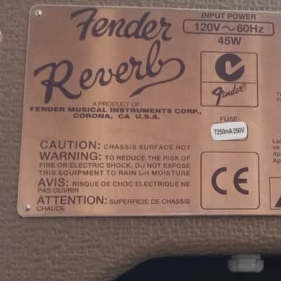 fender '63 tube spring Reverb Unit-mint condition image 3