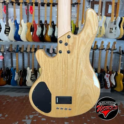 Lakland   44 02 Natural image 6