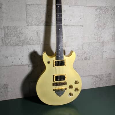 Ibanez AR100-PW Artist 1982 Polar White image 2