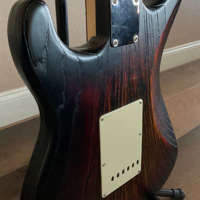 Fender Sandblasted Stratocaster Sweetwater Exclusive 2018 - 3-Color Burst image 11