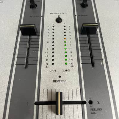 Pioneer DJM 707 mixer image 4