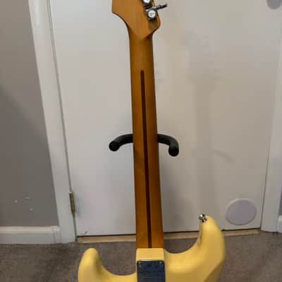 Fender Player Plus Stratocaster HSS HT 2024 - Buttercream image 3