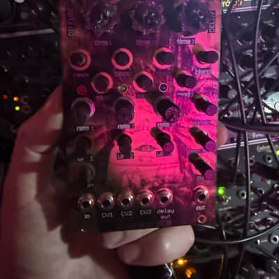 Maneco Labs Holistic Delay (triple delay / distortion) - Black and gold image 1