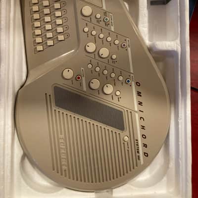 Suzuki OM-100 Omnichord 1989 - Beige image 3